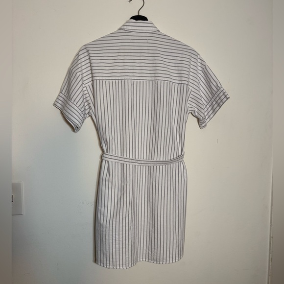 Abercrombie & Fitch Mini Striped White and Light Blue Belted Shirt Dress - Picture 3 of 9